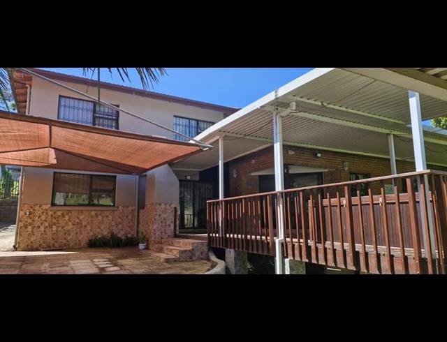 5 BEDROOM HOUSE FOR SALE IN LEISURE BAY